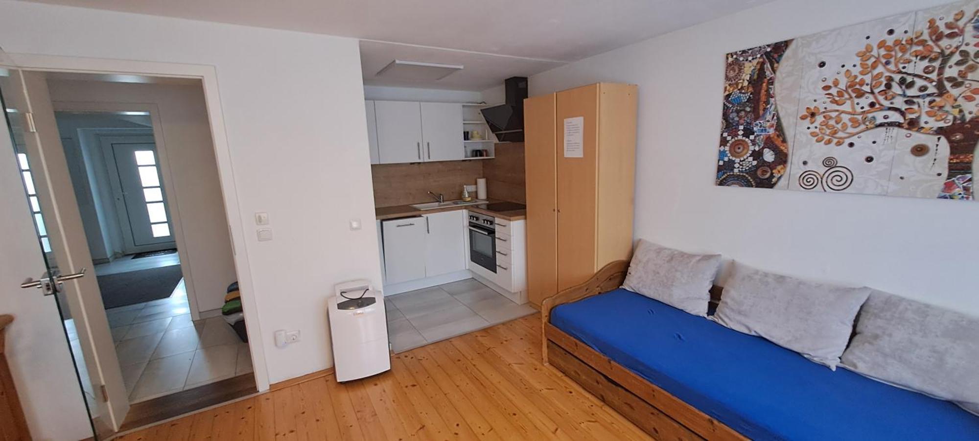 helle Souterrainwohnung nähe Flughafen, Landshut und München 1 bis 5 Personen Bruckberg Exterior foto