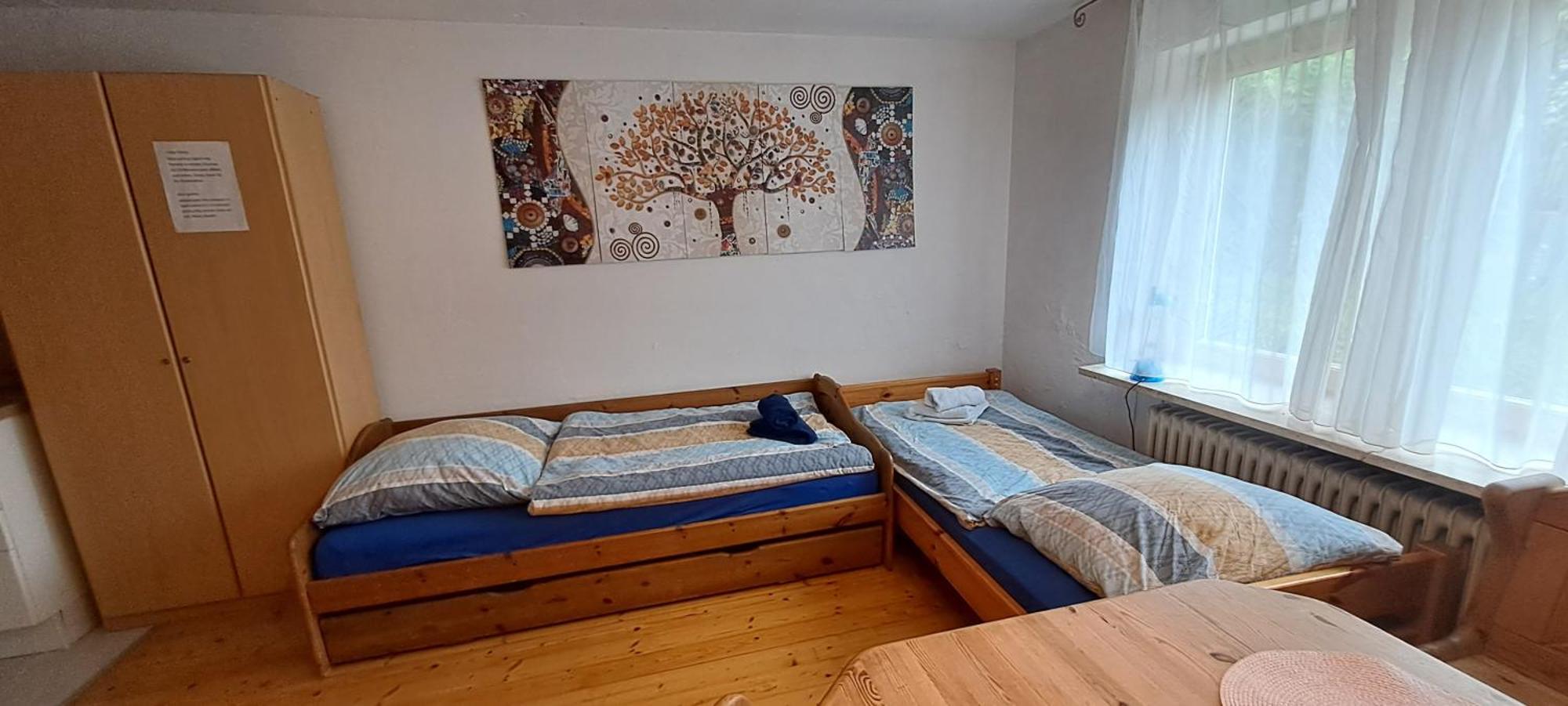 helle Souterrainwohnung nähe Flughafen, Landshut und München 1 bis 5 Personen Bruckberg Exterior foto